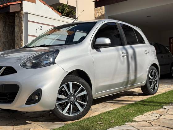 NISSAN MARCH 1.6 SL 16V FLEXSTART 4P XTRONIC NISSAN MARCH 1.6 SL 16V FLEXSTART 4P XTRONIC